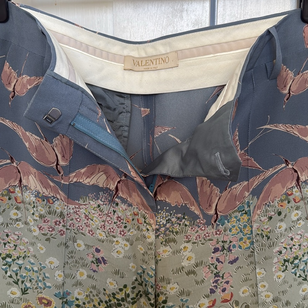 Vintage Valentino 100% Silk Trousers, size 2 - Picture 3 of 4